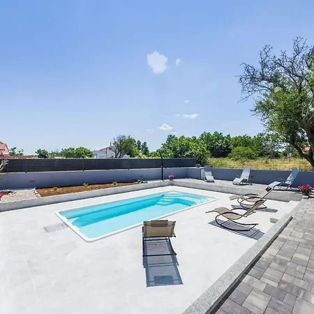Vila Tonka